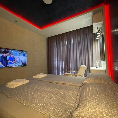 Luxury Apartments In Top City Center Varna 1 Exteriör bild