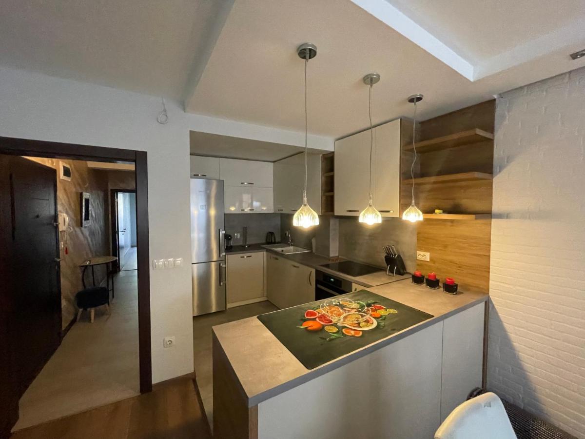 Luxury Apartments In Top City Center Varna 1 Exteriör bild