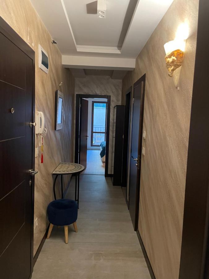 Luxury Apartments In Top City Center Varna 1 Exteriör bild