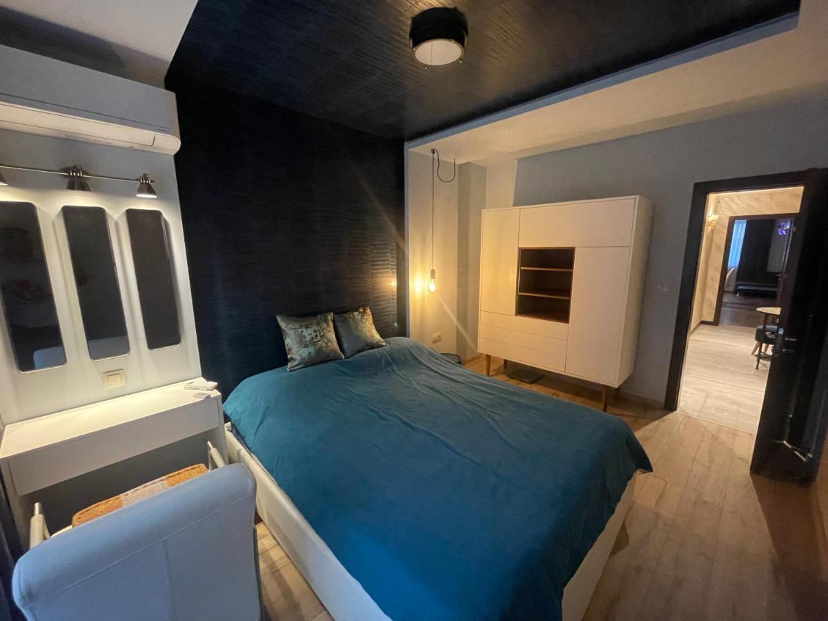 Luxury Apartments In Top City Center Varna 1 Exteriör bild