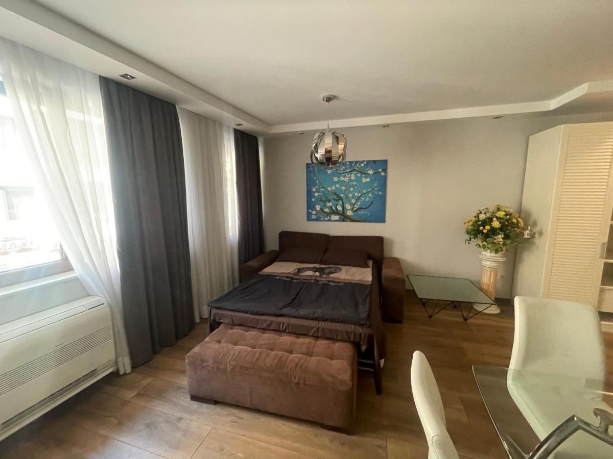 Luxury Apartments In Top City Center Varna 1 Exteriör bild