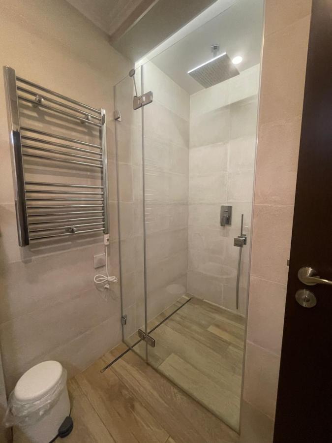 Luxury Apartments In Top City Center Varna 1 Exteriör bild