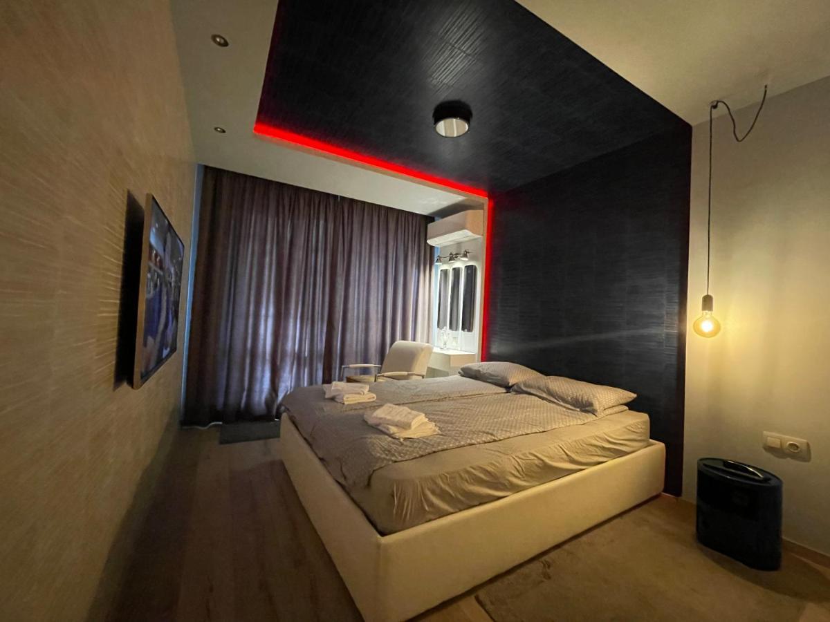 Luxury Apartments In Top City Center Varna 1 Exteriör bild