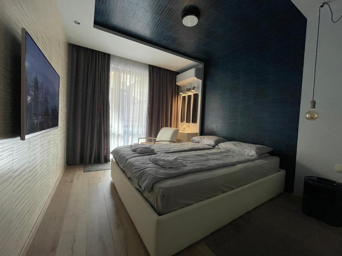 Luxury Apartments In Top City Center Varna 1 Exteriör bild
